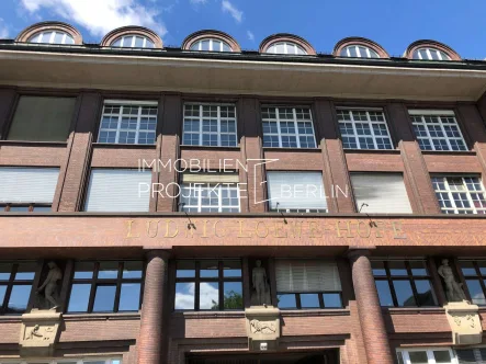 Außenansicht Wiebestraße 42-45 - Büro/Praxis mieten in Berlin - Produktionsfläche mit Industrie-Charakter mieten Moabit in der Wiebestraße 42-45 - Ludwig Loewe Höfe