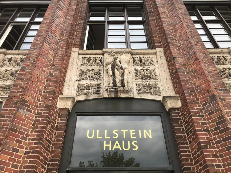 Ullsteinhaus Schriftzug