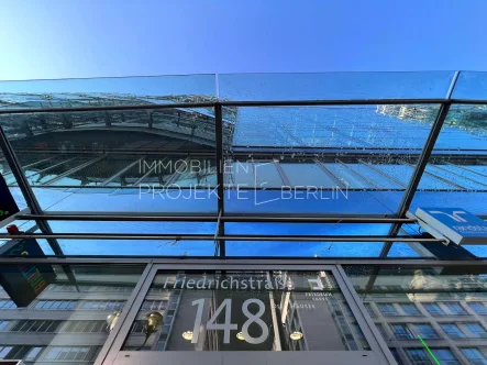 Außenansicht Friedrichstraße 148 - Büro/Praxis mieten in Berlin - Büros in Berlin-Mitte mieten - Friedrichstraße 147/148 im Friedrich Carré #BLN #BüroFriedrichstraße