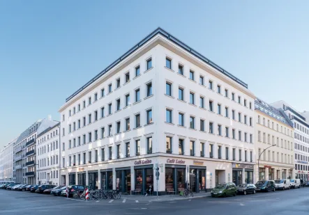 Außenansicht Luisenstraße 46 - Büro/Praxis mieten in Berlin - Bürofläche mieten in Mitte in der Luisenstraße 46 #Bürohaus #MitteBüro #OfficeSpace #Büroflächen