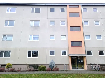 Hauseingang - Wohnung kaufen in Berlin - Kapitalanlage: Gepflegte 2 Zimmerwohnung in Berlin-Spandau