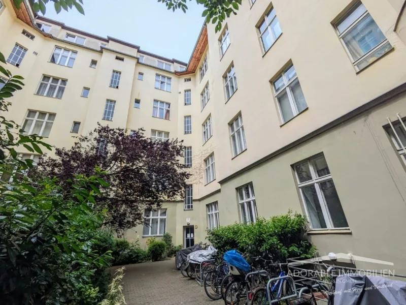 Seitenflügel - Wohnung kaufen in Berlin - Bezugsfrei: Zentrale Lage, ruhig, hell - Ihre neue Wohnung 100 qm