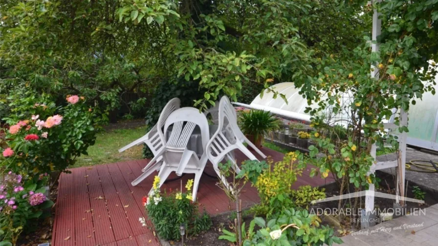 Ansicht: Gemütliches Sitzen im Garten