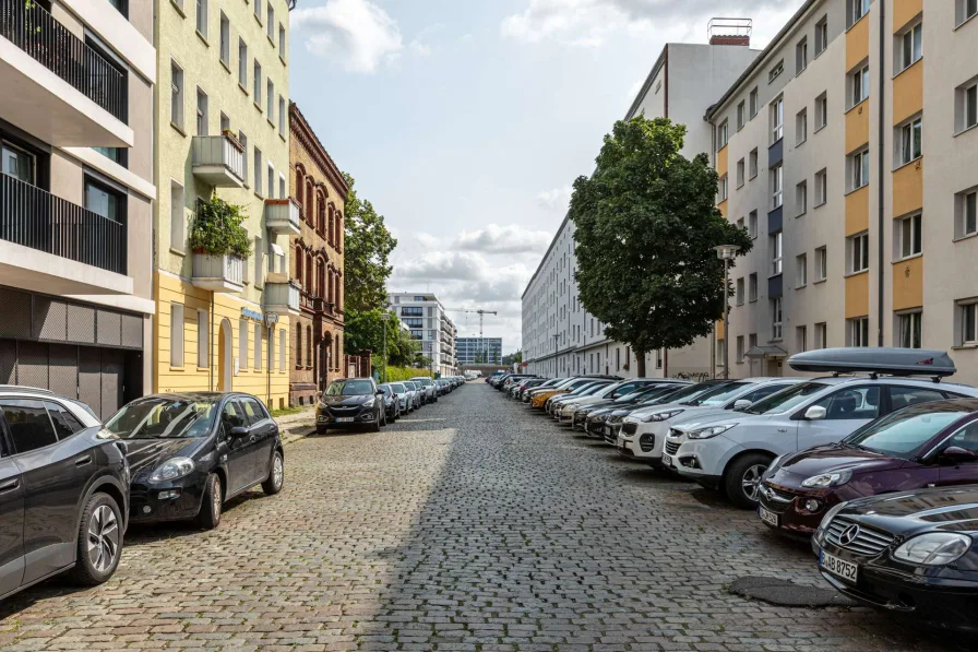 Ruhige Seitenstraße - Wohnung kaufen in Berlin - #Volkspark Friedrichshain #Eigenbedarf ab 2033