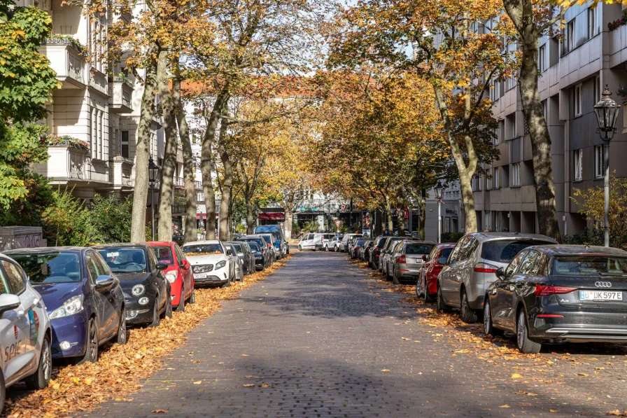 Umgebung - Seitenstraße