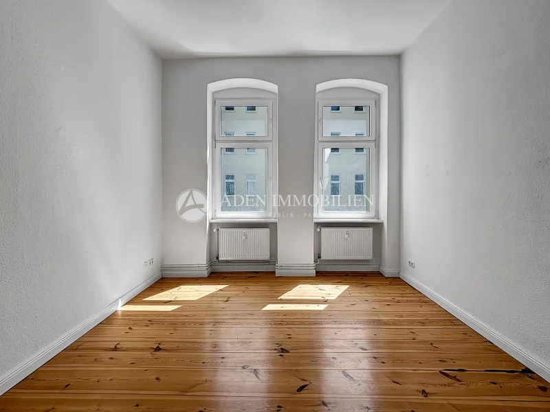 Zimmer 1 - Wohnung kaufen in Berlin - ••• BEZUGSFREI: Große 2-Zimmer-Altbauwohnung mit 74,81m² im Rudolfkiez in Friedrichshain !  •••