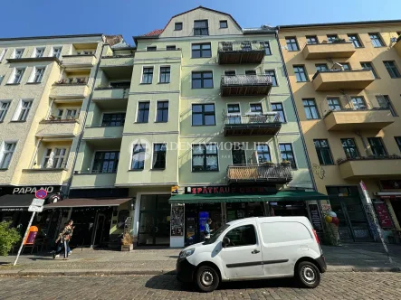 House  - Wohnung kaufen in Berlin - Jetzt die Zukunft sicher: Toll geschnittene 3-Raum-Wohnung am Ostkreuz im Herzen von Friedrichshain!