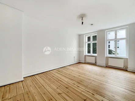 Zimmer - Wohnung kaufen in Berlin - Charmante 1-Zimmer-Wohnung mit Holzdielen in hervorragender Lage!