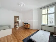 Zimmer 2 / Durchgangszimmer