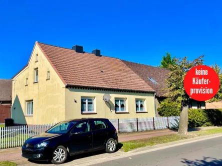 Titelbild - Haus kaufen in Boock - HORN IMMOBILIEN ++ Boock bei Löcknitz schönes Einfamilienhaus mit großem Grundstück