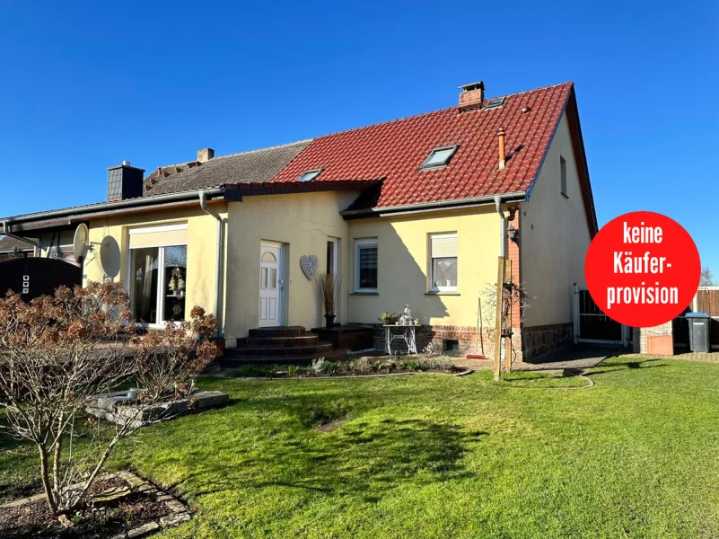 Doppelhaushälfte bei Pasewalk - Haus kaufen in Papendorf - HORN IMMOBILIEN ++ ruhige Lage in einer Seitenstraße Papendorf bei Pasewalk