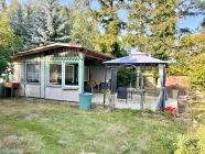 Gartenhaus mit Terrasse