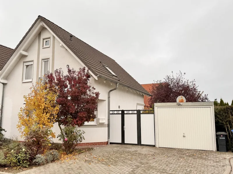 Haus mit Garage