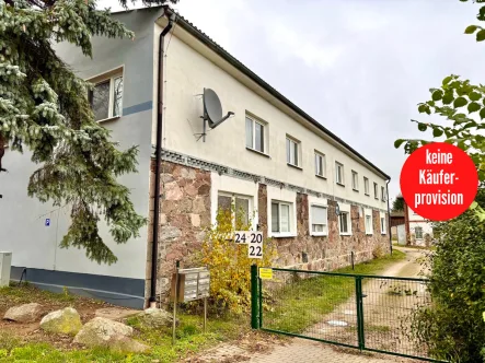 Gebäudeansicht - Wohnung kaufen in Grambow - HORN IMMOBILIEN++ Einraumwohnung in Grambow bei Löcknitz