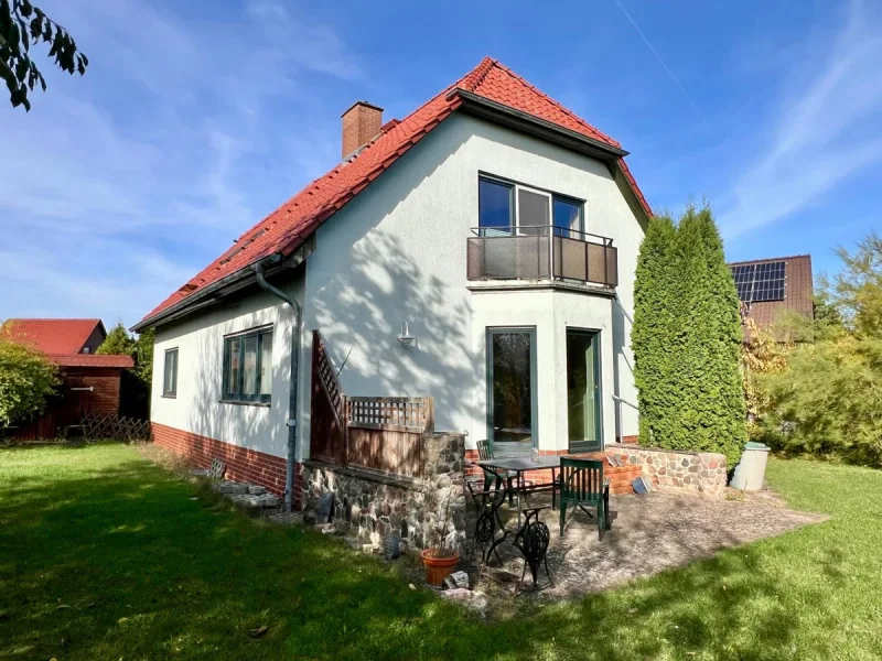 Einfamilienhaus - Haus kaufen in Neubrandenburg - HORN IMMOBILIEN++ Neubrandenburg, großes Einfamilienhaus mit Keller, Sauna - Einliegerwohg. möglich!