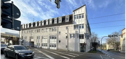  - Büro/Praxis kaufen in Zwickau - Bürokomplex in guter Lage in Zwickau bis 2030 an eine Behörde vermietet. Faktor 15 !