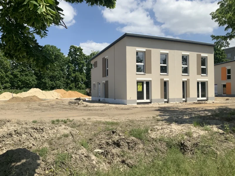 Doppelhaus - Haus kaufen in Hoyerswerda - Wohntraum im Neubaugebiet - schlüsselfertig