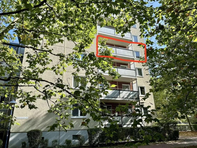 Wohnung  - Wohnung kaufen in Berlin - Bezugsfreie Single-Eigentumswohnung in Hellersdorf