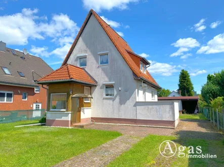 Ansicht straßenseitig - Haus kaufen in Borgsdorf - Rohdiamant in begehrter und familienfreundlicher Lage von Borgsdorf