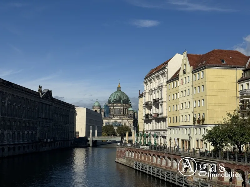 Titelbild - Büro/Praxis mieten in Berlin / Mitte - Gewerbeeinheit mit Stil: Exklusives Arbeiten direkt an der Spree