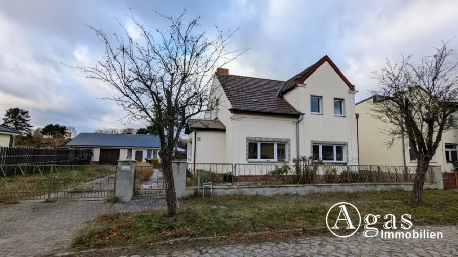 Titel - Haus mieten in Oranienburg / Sachsenhausen - Großes Einfamilienhaus in Oranienburg/Sachsenhausen zu vermieten