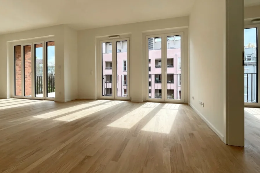 Raum 1. - Wohnung mieten in Berlin Friedrichshain / Stralau - Erstbezug: 2-Zimmer-Neubau mit Balkon und Einbauküche auf der Halbinsel Stralau