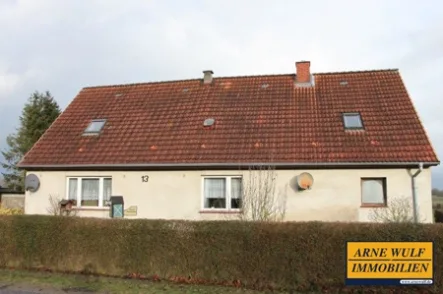 vorn - Haus kaufen in Werle / Werle - Einfamilienhaus auf großem Grundstück mit viel Nebengelass