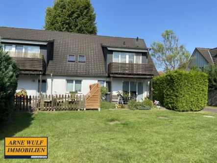 Gartenansicht - Haus kaufen in Pinnow - Mehrfamilienhaus in Pinnow bei Schwerin4 Wohneinheiten