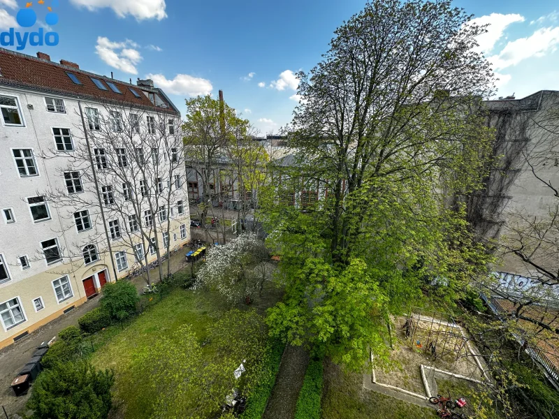 Ausblick aus dem 2. Zimmer - Wohnung kaufen in Berlin - Blick ins Grüne: Beeindruckend helle und großzügige Wohnung in Berlin-Wedding, provisionsfrei !!