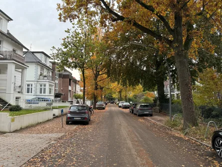Villenviertel - Grundstück kaufen in Hamburg - Seltene Gelegenheit: MFH-Bauplatz in Top-Lage nahe UKE