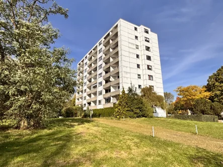 Hausansicht - Wohnung kaufen in Schenefeld - Schenefeld: Eigentumswohnung mit Weitblick beim Stadtzentrum