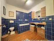 Badezimmer im Erdgeschoss Bild I