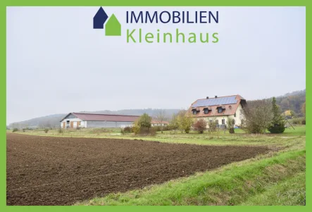 Straßenansicht - Land- und Forstwirtschaft kaufen in Mühlhausen - Ihr neues Zuhause und landwirtschaftlicher Betrieb in Mühlhausen, Bayern!