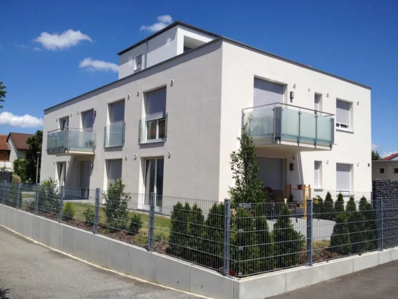 Ansicht - Wohnung mieten in Ansbach - 2-Zimmer Single-Wohnung (Nr.3) mit Einbauküche und Kfz-Stellplatz 