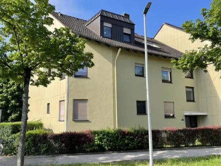 Ansicht - Wohnung mieten in Ansbach - 3-Zimmer-Wohnung mit Einbauküche und Garage