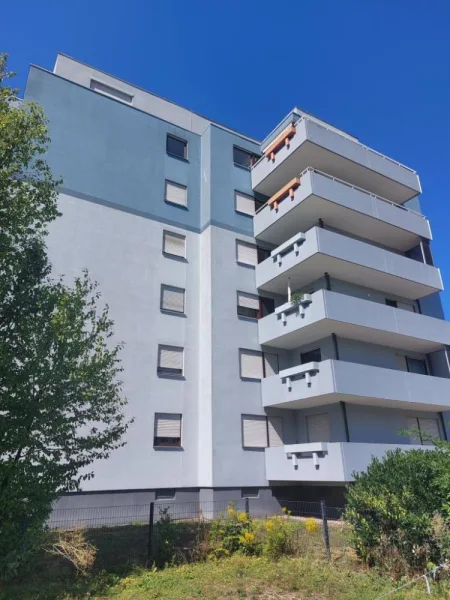 Ansicht - Wohnung mieten in Ansbach - Renovierte 3-Zimmer-Wohnung mit Balkon und Garage