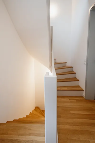 Treppe im 1. OG