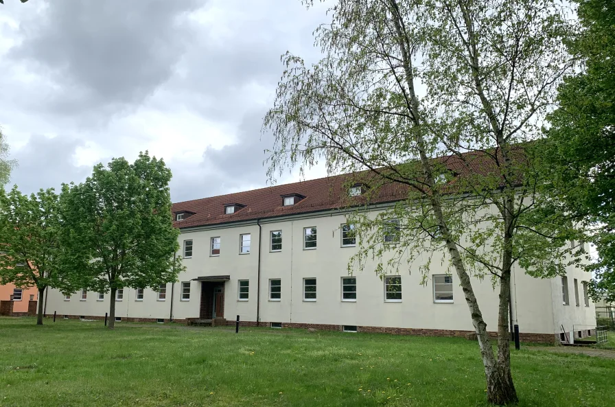 Westseite - Büro/Praxis mieten in Cottbus - Attraktives Bürogebäude auf ehemaligem TÜV-Gelände in Cottbus