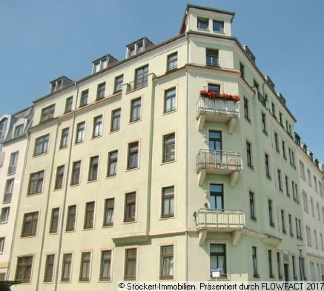 Hausansicht 2 - Wohnung mieten in Dresden - 2-Raum-Altbauwohnung mit Balkon