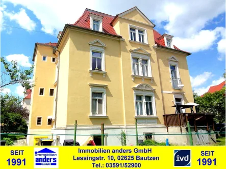 Hausansicht hinten - Wohnung mieten in Bautzen - Moderne 2-Raum-Wohnung mit Einbauküche (VB) in Bautzen - 3931