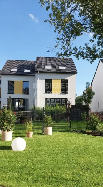Rückansicht - Haus kaufen in Machern - *klimafreundlicher Neubau mit PV Anlage und Wärmepumpe* Einzug kurzfristig möglich*