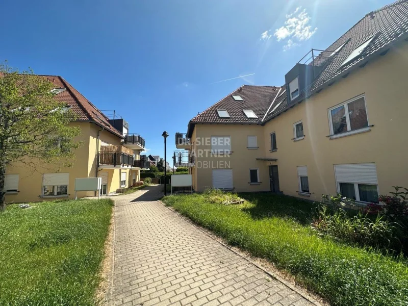 Wohnanlage Martinshöhe - Wohnung kaufen in Leipzig - * Hell und großzügig im 1. DG * Wannenbad*Balkon*TG Stellplatz *