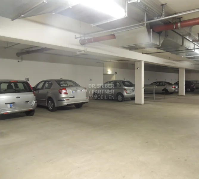 Stellplatz zu vermieten - Garage/Stellplatz kaufen in Leipzig / Connewitz - *Tiefgaragenstellplatz in Leipzig Connewitz*Einzelstellplatz*