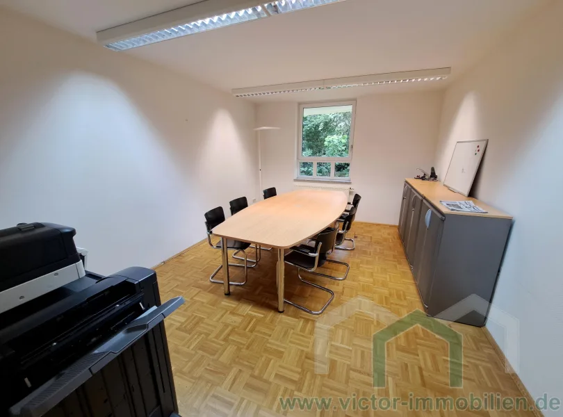 Büro 4