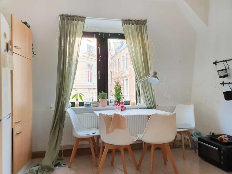 Kueche2 175484 immoHAL - Wohnung mieten in Halle (Saale) - Stadtwohnung mit toller Aussicht und Gasetagenheizung. Absolut zentral und mit großer Küche.