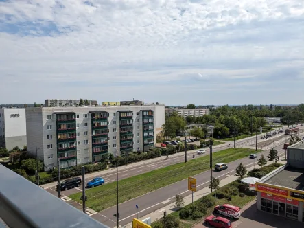 Aussicht 1767018 immoHAL - Wohnung mieten in Halle - Und der Bäcker ist gleich gegenüber! 3- Zimmer-Wohnung in Halles Süden