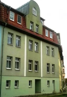 1715179721-FrontansichtGoeze12.jpg - Wohnung mieten in Quedlinburg - Singlewohnung im 3.OG