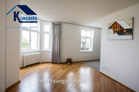 Wohnzimmer mit Erker - Wohnung mieten in Zeitz - Wohnen im Herzen von Zeitz mit hoher Lebensqualität und Fahrstuhl – altersgerecht!