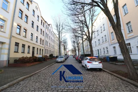 Straßenansicht - Wohnung mieten in Zeitz - komfortable 2-Raum-Wohnung in Zeitz - Erstbezug nach umfangreicher Renovierung zu vermieten! 