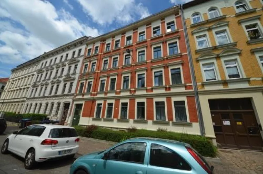 Objektfoto - Wohnung mieten in Leipzig - 2-Zimmer-Wohnung mit Laminatboden in Gohlis-Süd ! 